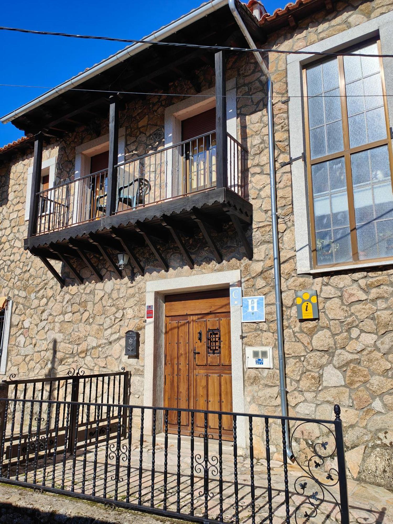 Hostal Montemayor Montemayor del Rio Exteriér fotografie